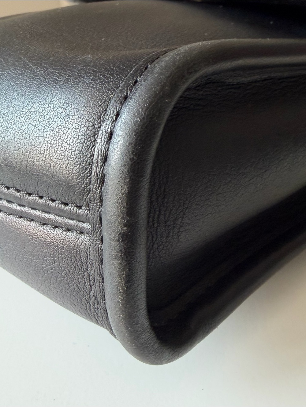 Vintage Coach 9893 Scooter Crossbody Black Leather Hang Tag - Picture 6 of 12
